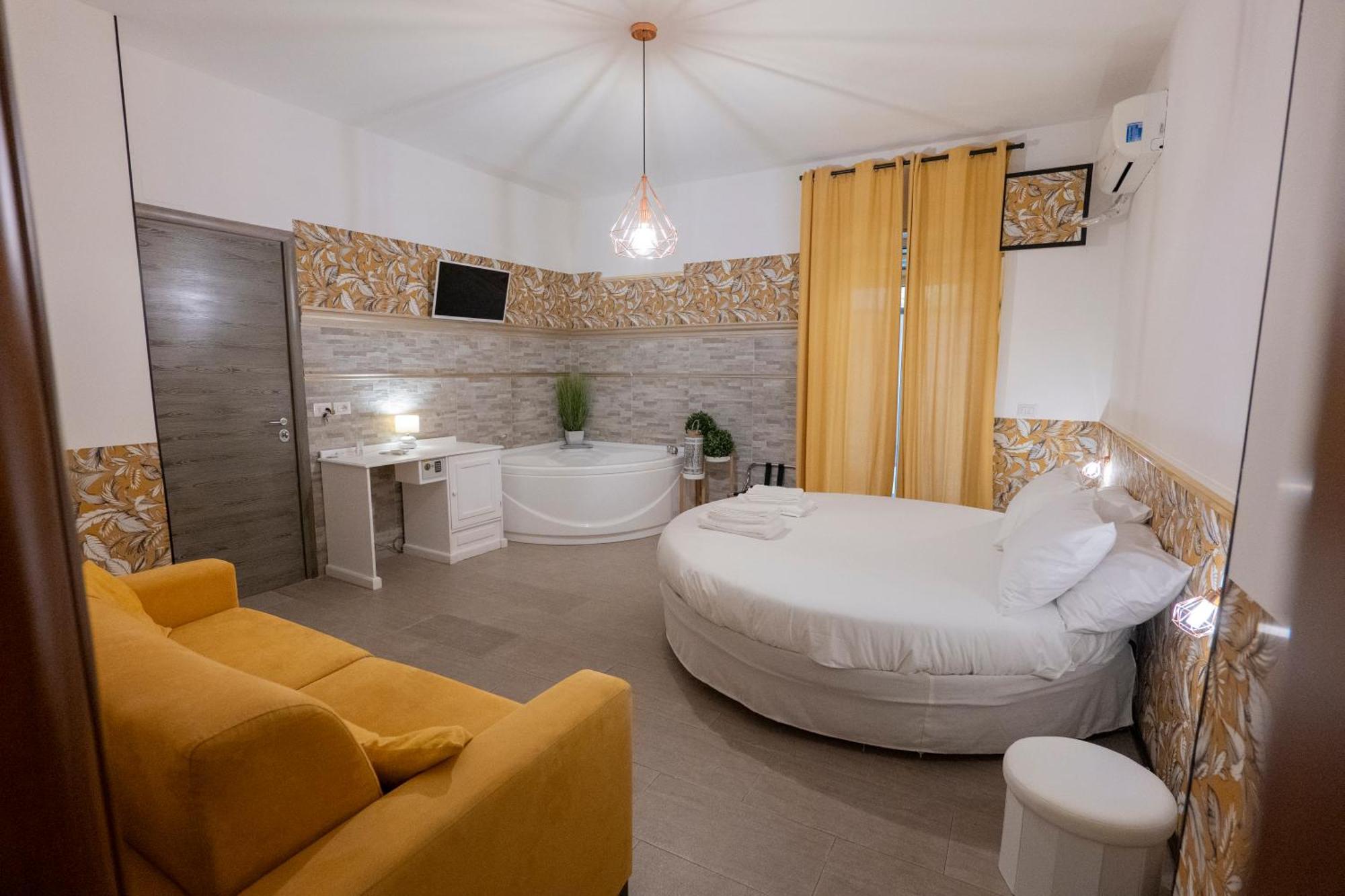 Villa Seta จีอาร์ดีนี นักซอส ภายนอก รูปภาพ
