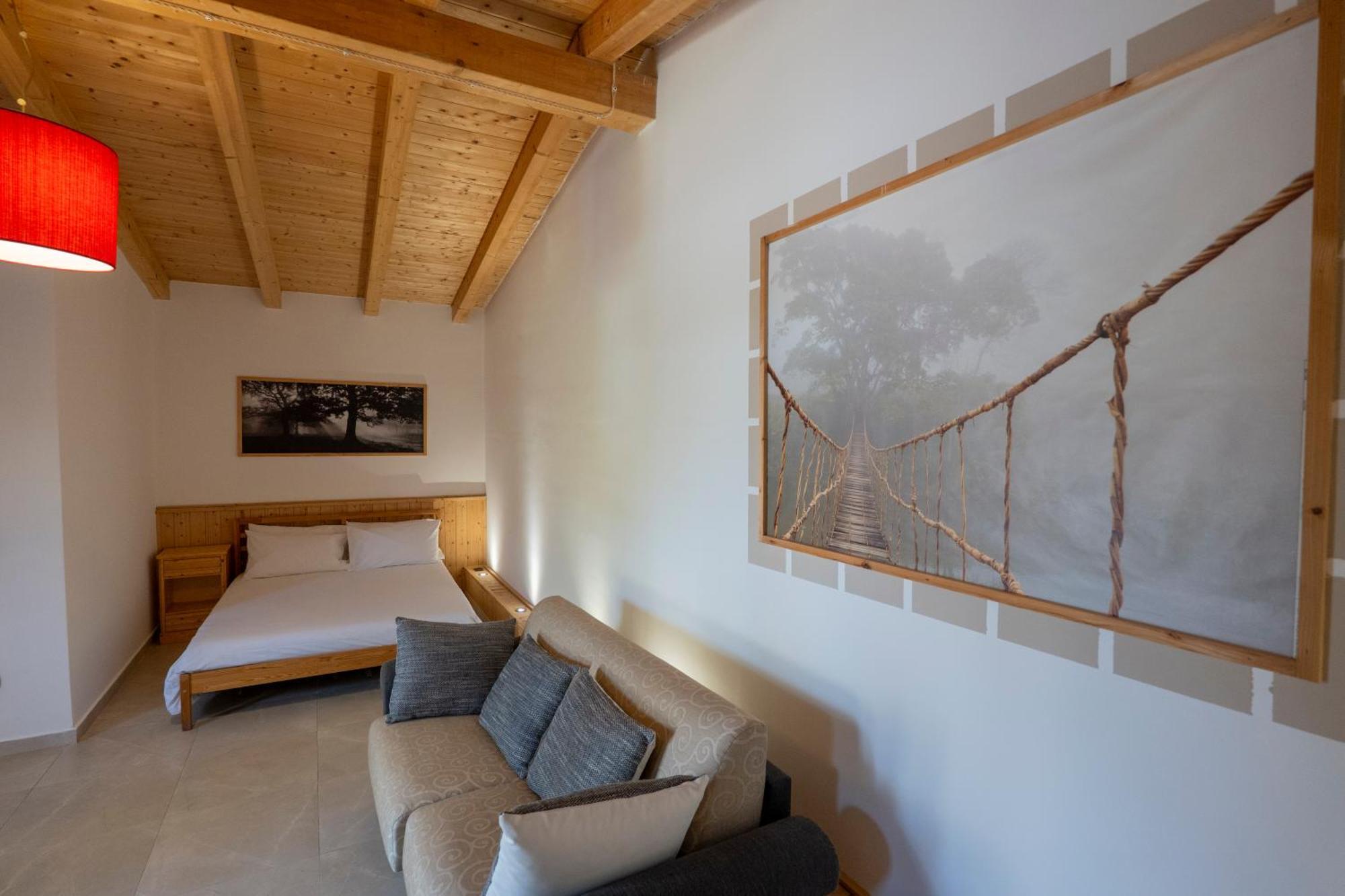 Villa Seta จีอาร์ดีนี นักซอส ภายนอก รูปภาพ
