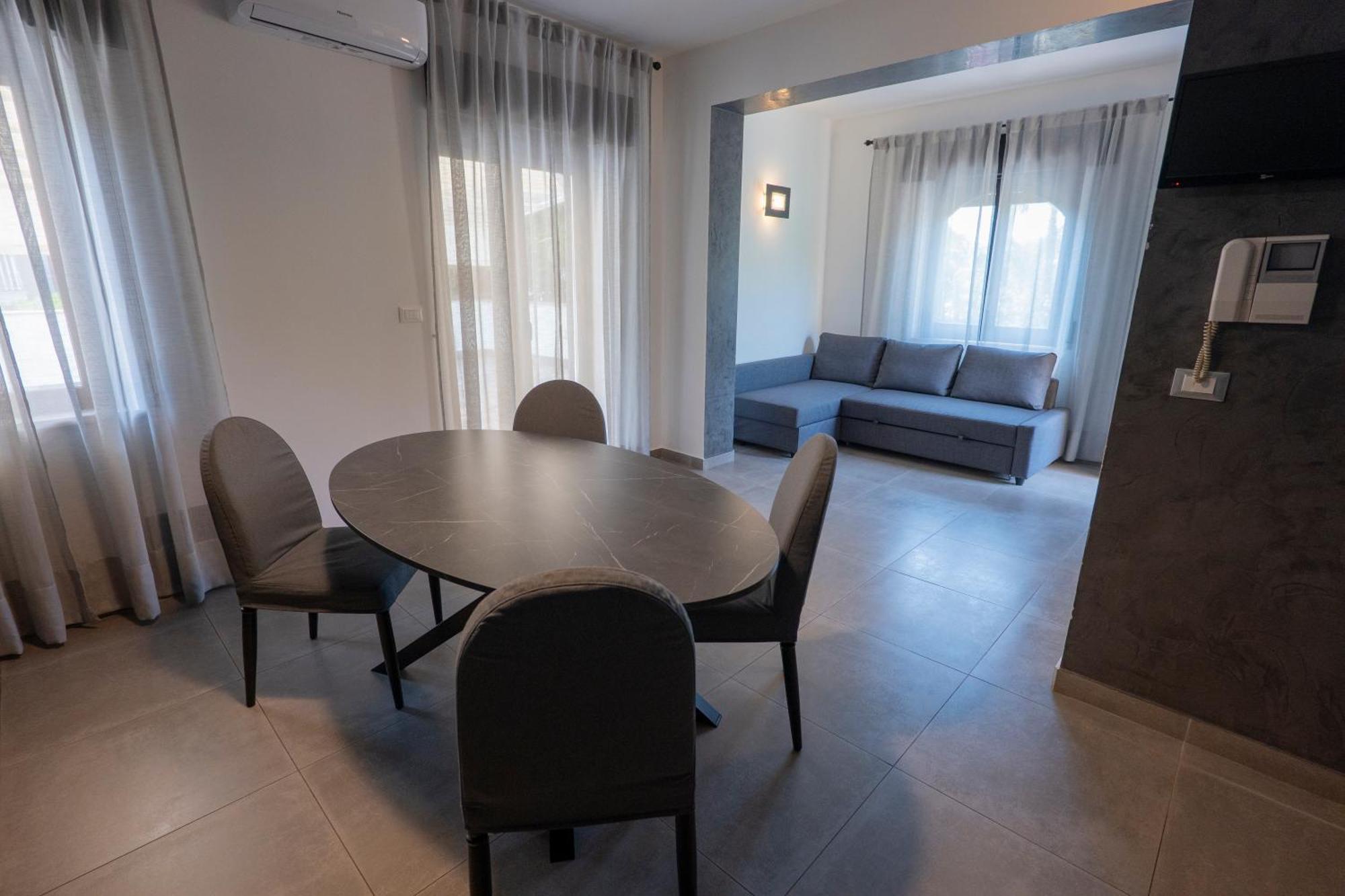 Villa Seta จีอาร์ดีนี นักซอส ภายนอก รูปภาพ